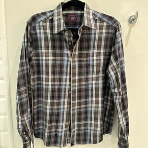 Untuckit men’s collared plaid slim fit Size M. Great condition.